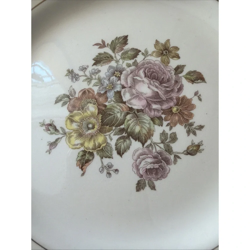 Vtg Homer‎ Laughlin Eggshell GEORGIAN Set Of 8 Gold Filigree Desert Plates 7
